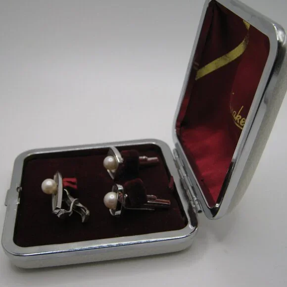 Vintage 1960's SWANK Cufflink and Tie Clip Set - Never used. - Picture 3 of 4